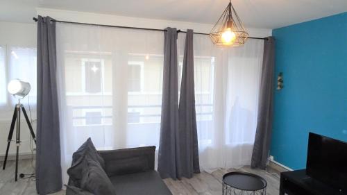 Montlucon Apartment | Grand appartement T3/T4 proche des berges du Cher