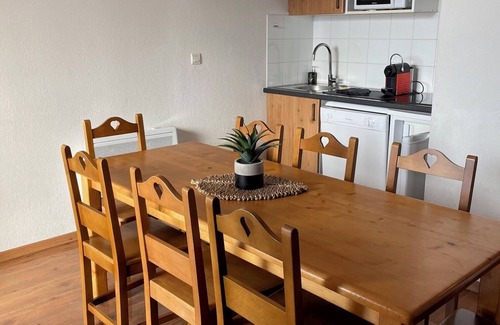Germ Apartment | Grand appt 8 pers PEYRA'GOOD Mountain view 2 balconies Bed linen/towels/wifi included