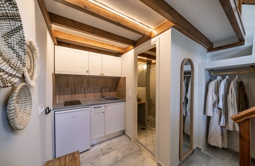 Kilada House | Grand Bleu Anastazia