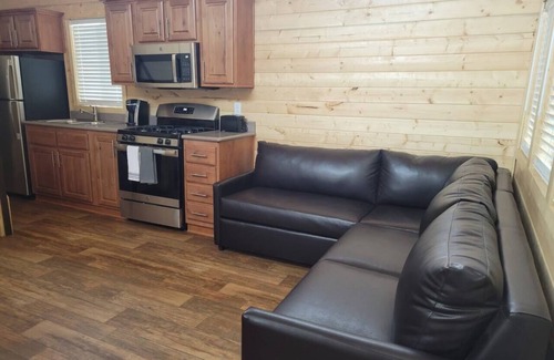 Valle Cabin | Grand Canyon South Rim: Private Cabin: Sleeps 8