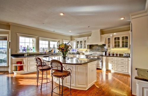 Calgary House | Grand Castle