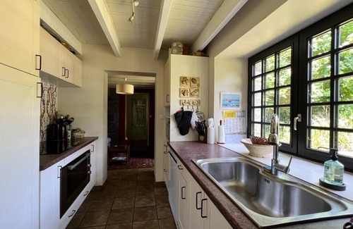 Ploneour-Lanvern Cottage | Grand Cottage-Near Benodet-Heated Pool