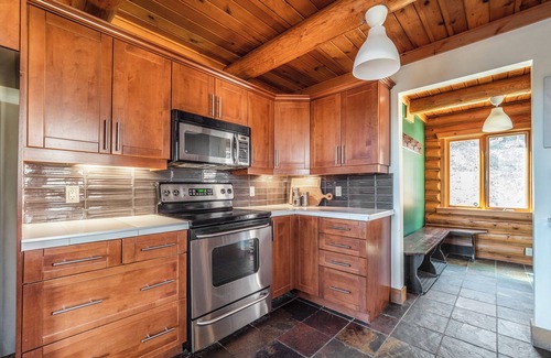 Labelle Ski Chalet | GRAND DUC - 5 BR /Spa /Mont Tremblant area