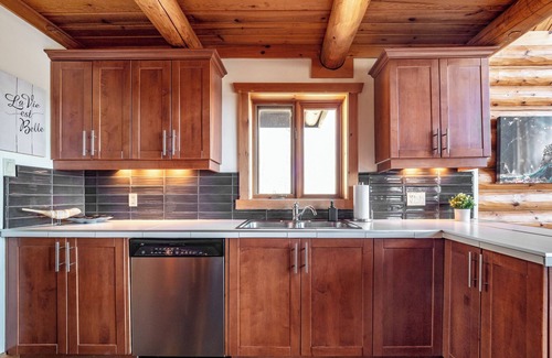 Labelle Ski Chalet | GRAND DUC - 5 BR /Spa /Mont Tremblant area