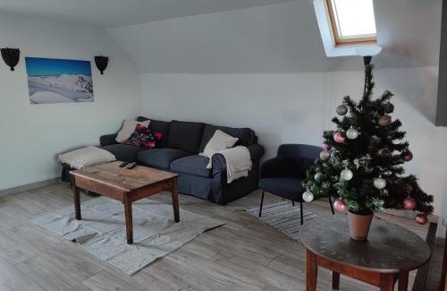 Besse-en-Chandesse Apartment | Grand Duplex, 6 personnes