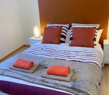 Arpajon Apartment | Grand F4 de 71m2 pour 6 personnes en plein centre ville Arpajon