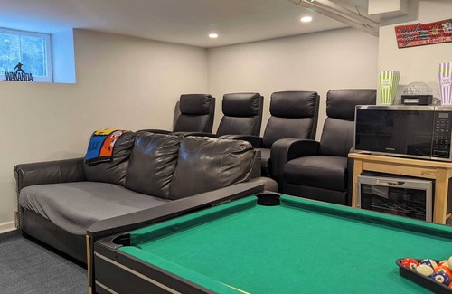 Fairfield House | Grand Fairfield Getaway- 5BR Fam-Friendly near I95&Shops - Spacious&Graciousnn