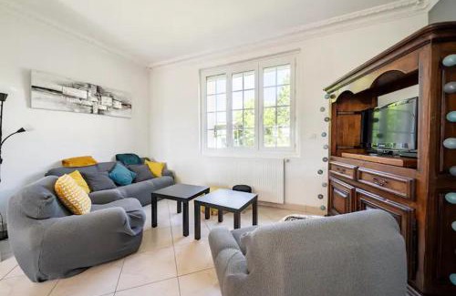 Neuille-Pont-Pierre House | Grand Gîte du Coudray