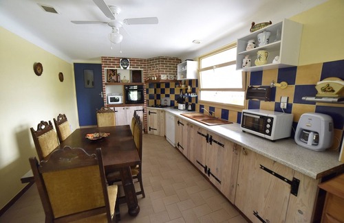 Poyanne Cottage | Grand Gite 10p at the farm 30 mn from Hossegor