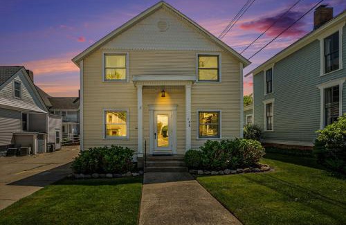 Grand Haven Apartment | Grand Harbor Apartments Unit 2 - 108