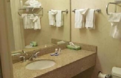 Dubuque Hotel | Grand Harbor Resort and Waterpark