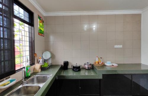 Sibu House | Grand Height Homestay 3A 10pax 4Rooms