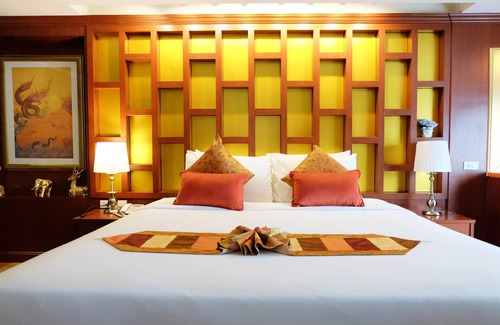 Nakhon Sawan Hotel | Grand Hill Resort and Spa