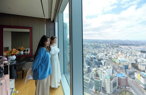 Downtown Hotel | Grand Hyatt Jeju