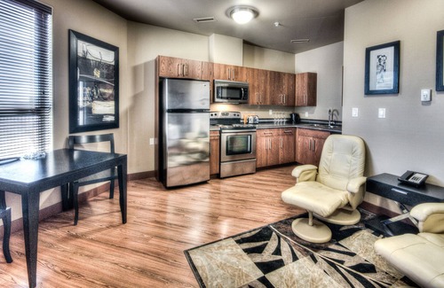 Grande Prairie Hotel | Grand Inn & Residence