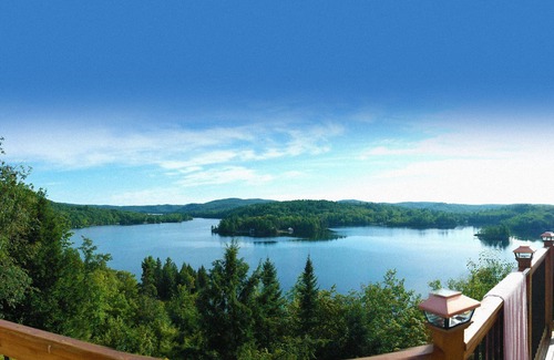 Val-des-Monts House | Grand Lake Paradise - LAKE VIEW EXCECUTIVE RETREAT