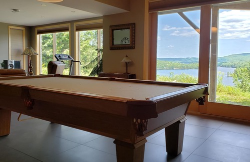 Val-des-Monts House | Grand Lake Paradise - LAKE VIEW EXCECUTIVE RETREAT