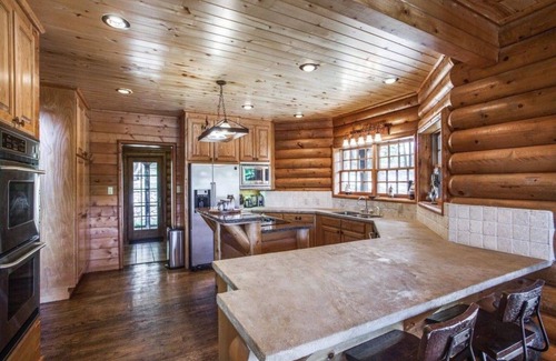 Athens House | Grand Luxurious Lodge (Lake Front) on beautiful 700+ acres at Cedar Cove Ranch