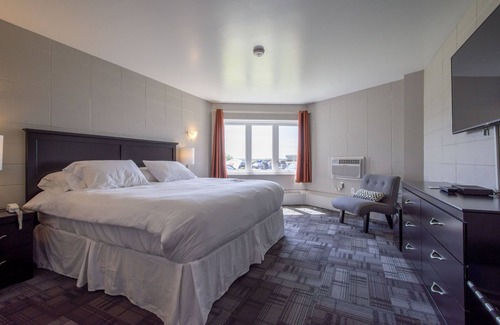 Hythe Hotel | Grand Marshal Inn