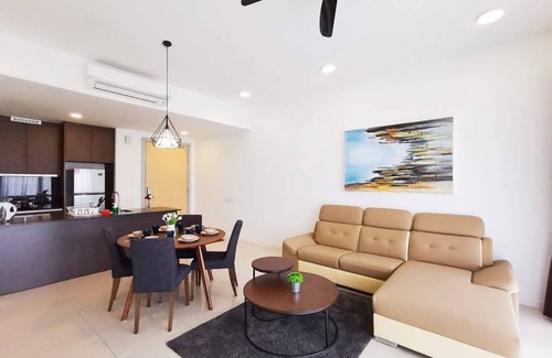 Medini Apartment | Grand Medini Suites5 (6pax) Wi-Fi @ JB City Home