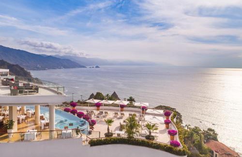 Conchas Chinas Resort | Grand Miramar All Luxury Suites & Residences