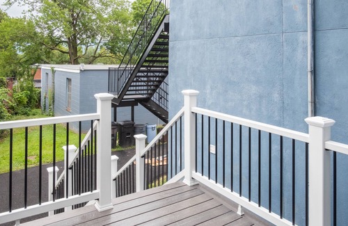 Newburgh Apartment | "GRAND ON THE HUDSON" - Executive Suites/2nd Flr