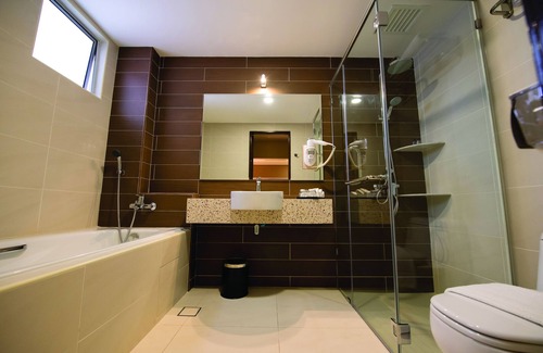 Central Seberang Perai Hotel | Grand Orient Hotel Perai