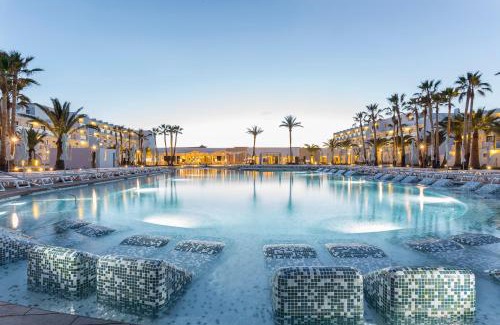 Sant Jordi de Ses Salines Hotel | Grand Palladium White Island Resort & Spa - All Inclusive