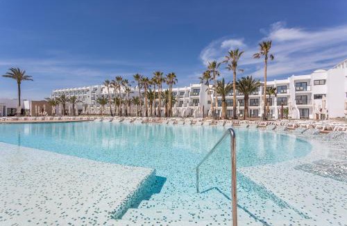 Sant Jordi de Ses Salines Hotel | Grand Palladium White Island Resort & Spa - All Inclusive