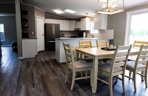 Sheridan House | Grand Park 2 miles away from Country Setting 4 Bedroom home on Monon Trailn.