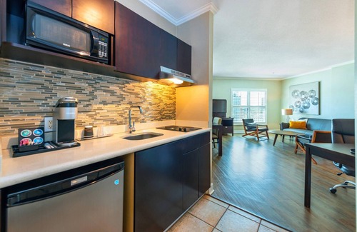 Downtown Vancouver Hotel | Grand Park Hotel & Suites Downtown Vancouver, an Ascend Collection Hotel