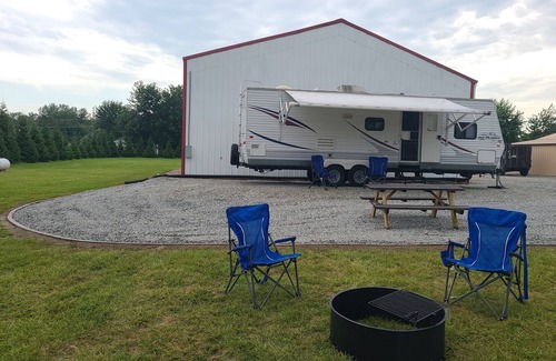 Sheridan RV Rental | Grand Park RV Site, 8 min away! Westfield/Sheridan, for a convenient getaway!