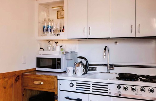 Wrightwood Hotel | Grand Pine Cabins
