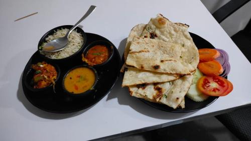 Hajipur Hotel | Grand Prism Hotel