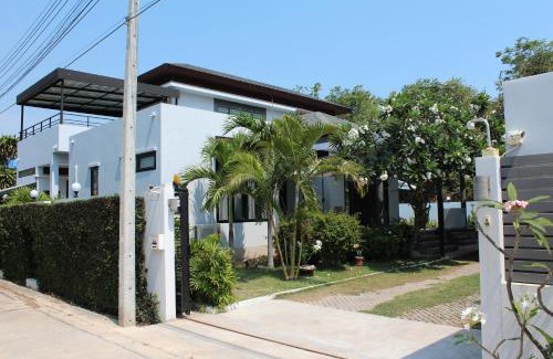 Cha-am Villa | Grand Pudpichaya - Elegant privacy is guaranteed