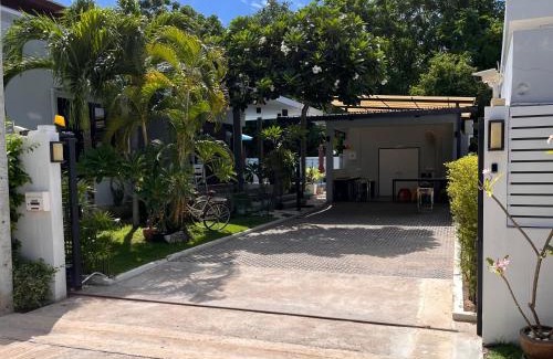Cha-am Villa | Grand Pudpichaya - Elegant privacy is guaranteed