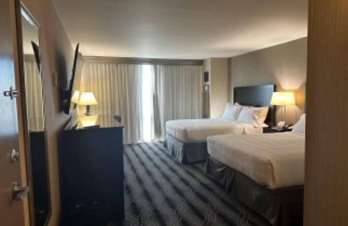 Mount Laurel Hotel | Grand Resort Hotel - Mt Laurel - Philadelphia
