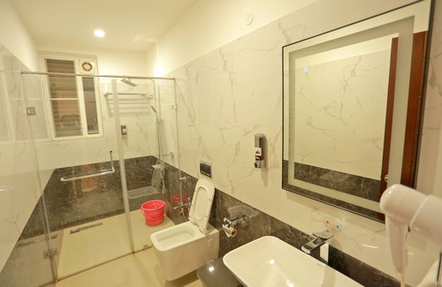 Yercaud Hotel | Grand Signature Hotel & Spa