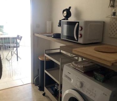 La Ferte-sous-Jouarre Apartment | Grand Studio calme centre-ville