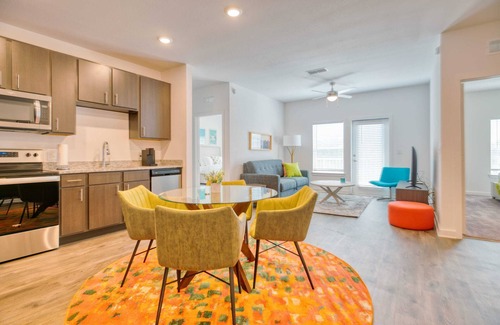 Gainesville Apartment | Grand Two Bedroom Two Bathroom Apartment with Balcony by The Scholar