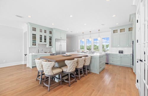East End House | Grand View: 8BR Beachfront on East End- Priv. Pool, Sleeps 22!
