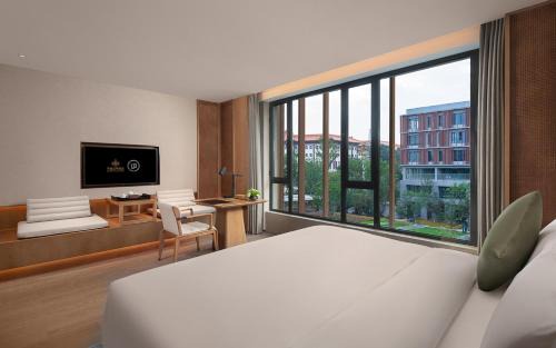 Yu Hua Tai Hotel | Grand WUJI Hotel, in The Unbound Collection by Hyatt