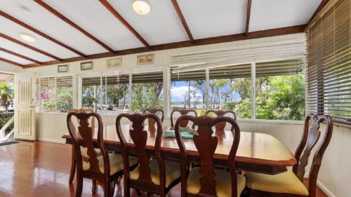 Bellara House | Grandads Beach House