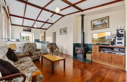 Bellara House | Grandads Beach House