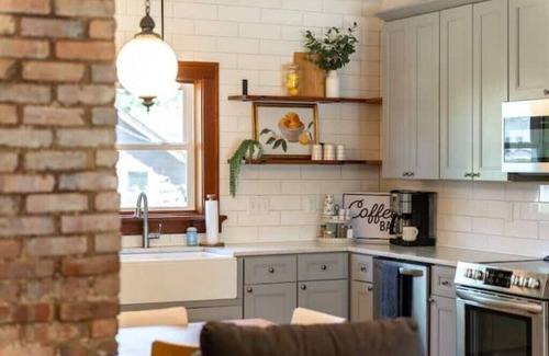 Cedar Rapids House | Grande Adventuren