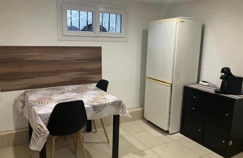 Belle-Beille House | Grande chambre, Sdb partagée