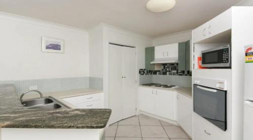Miami Apartment | Grande Florida - Hosted by Burleigh Letting