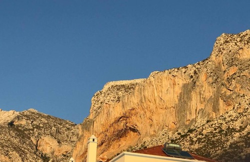 Massouri House | grande grotta studios armeos masouri