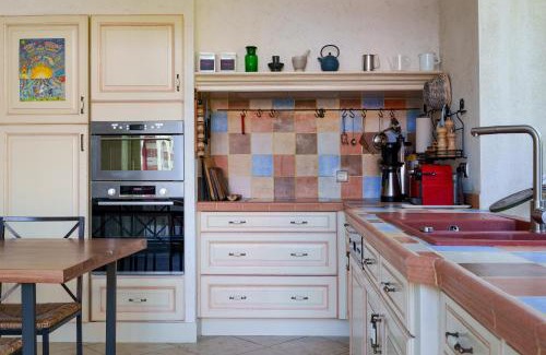 Saint-Benoit-la-Foret House | Grande maison familiale 15 p entre Azay et Chinon