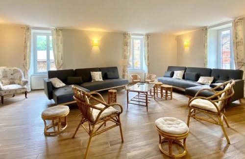 Javaugues House | Grande maison rénovée avec jardin, proche de la basilique de Brioude, idéale pour randonnées et sports nautiques - FR-1-582-55